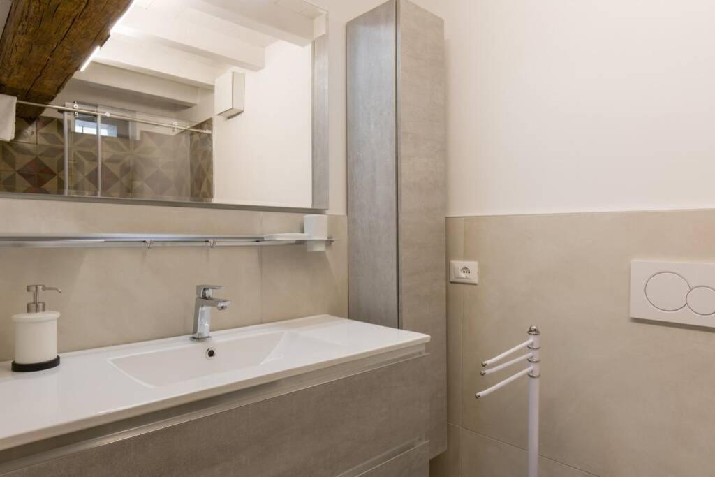 Luxury Design Apt With Amazing View Apartment เวโรนา ภายนอก รูปภาพ